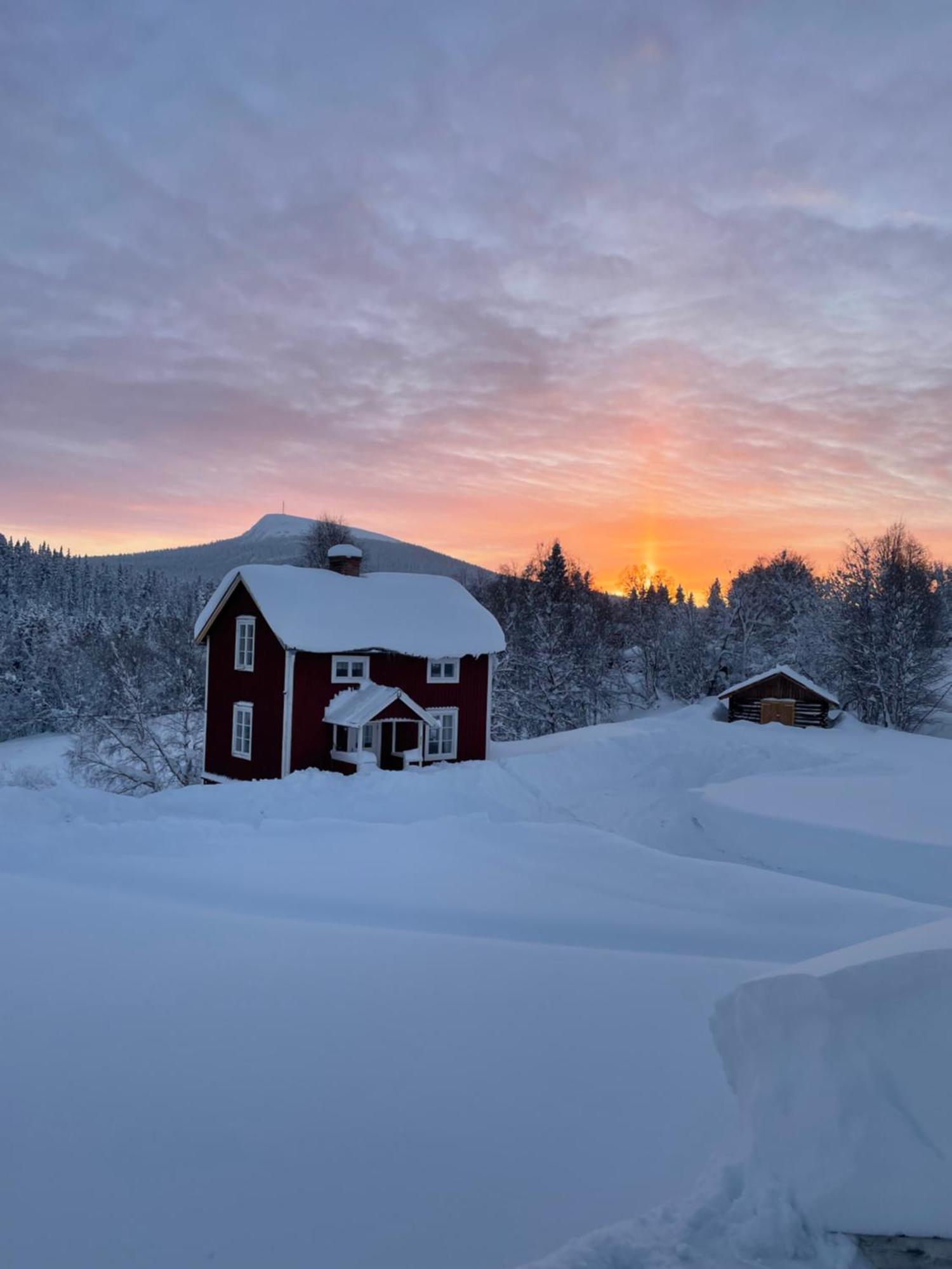 Valagardens Vaerdshus Och Camping Ab Valadalen Exterior foto